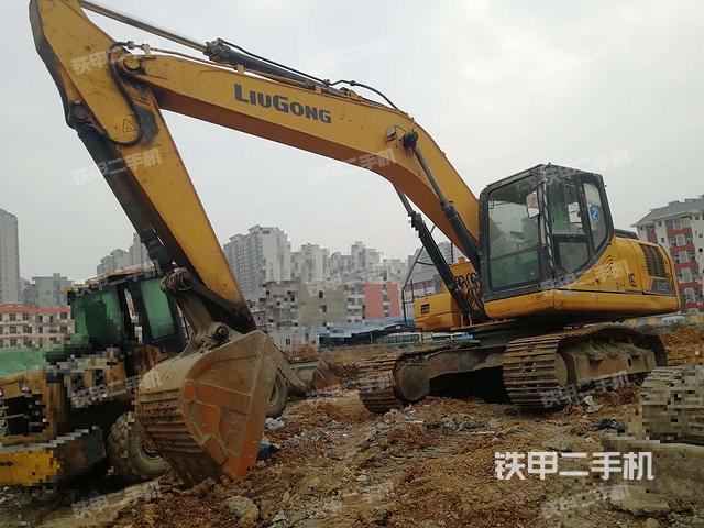 柳工clg920e挖掘机