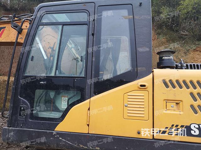 驾驶室正侧（驾驶室部分）