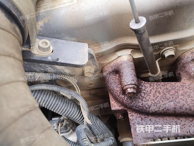 气门室盖螺丝特写（上车部件）