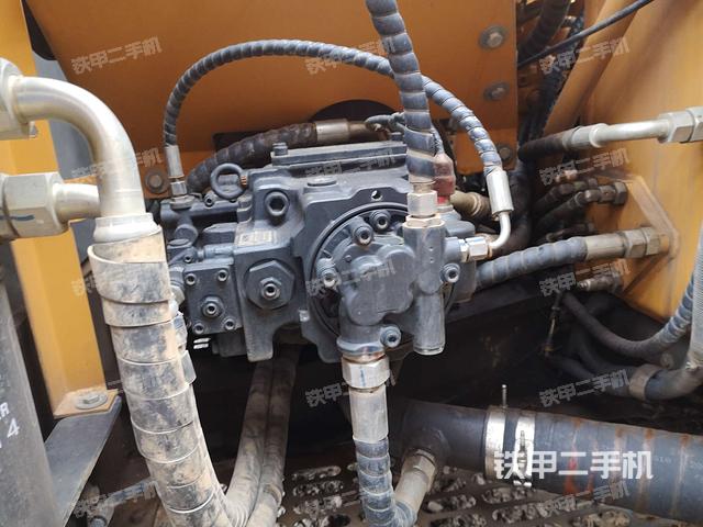 液压泵斜45 右（大件舱室）