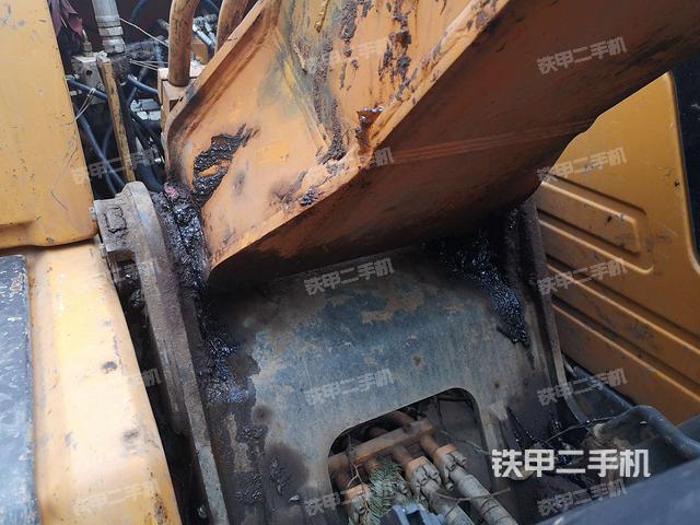 大臂根部 斜视（工作和回转装置）