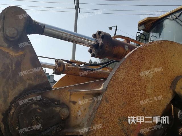 铲斗油缸侧面（工作装置）