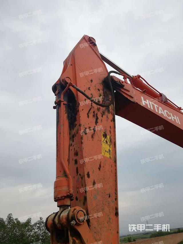 日立zx250lc5a挖掘机
