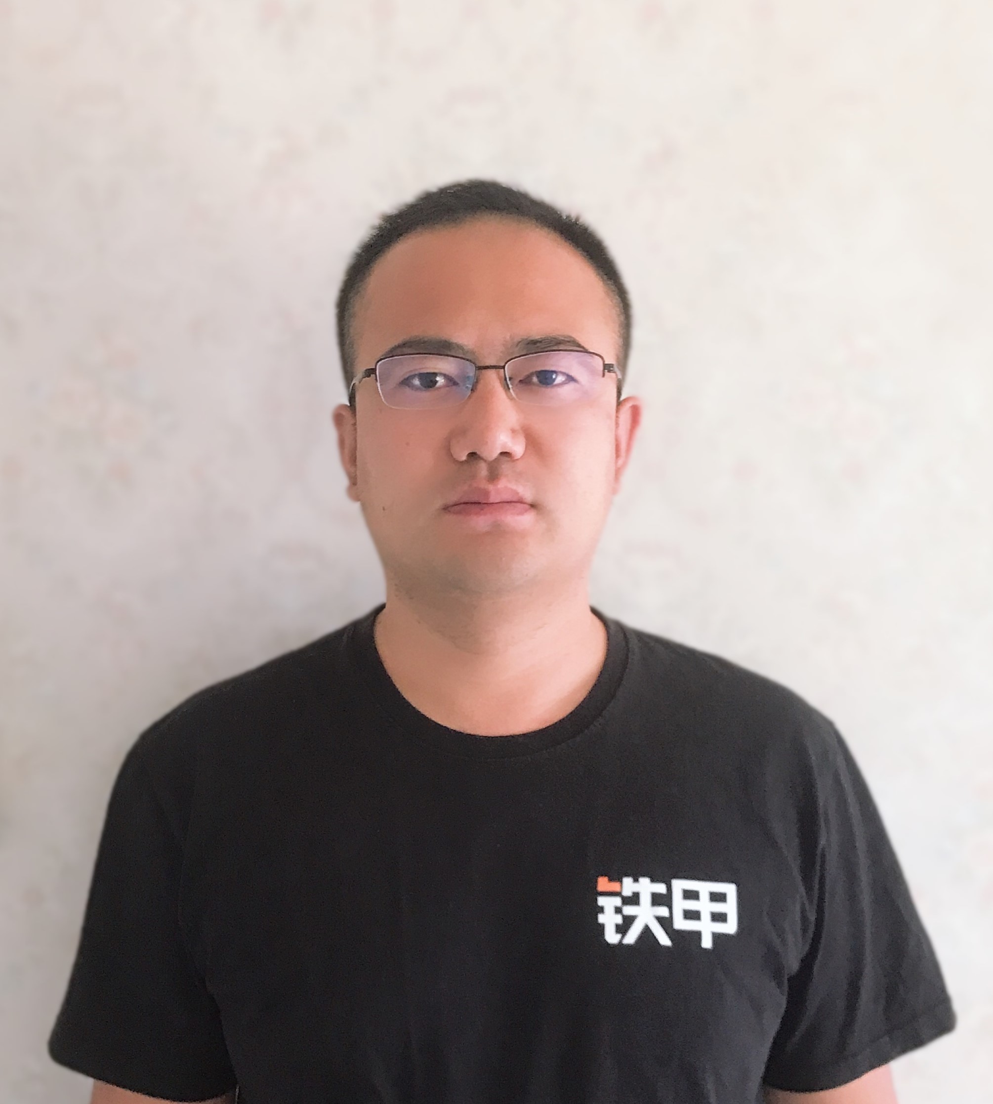 铁甲管家-张厚庆累计成交126台,近30天带看6次