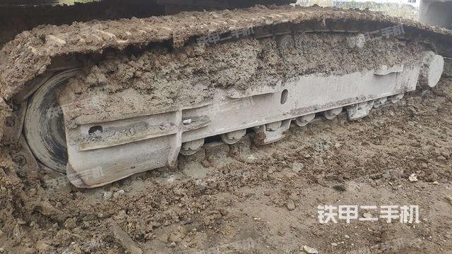 左侧履带整体 （行走机构）