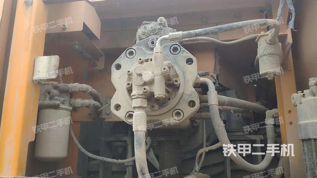 液压泵斜45 右（大件舱室）