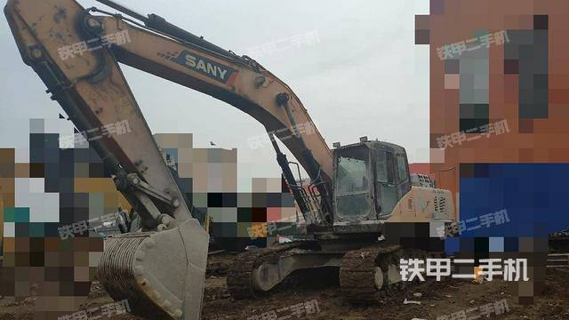 三一重工SY305C挖掘机