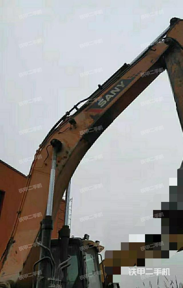 大臂整体 右侧（工作和回转装置）