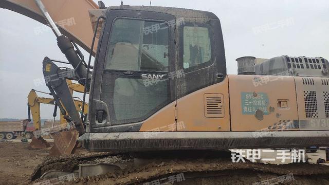 驾驶室正侧（驾驶室部分）