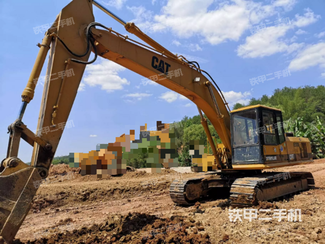 卡特彼勒e200b挖掘机
