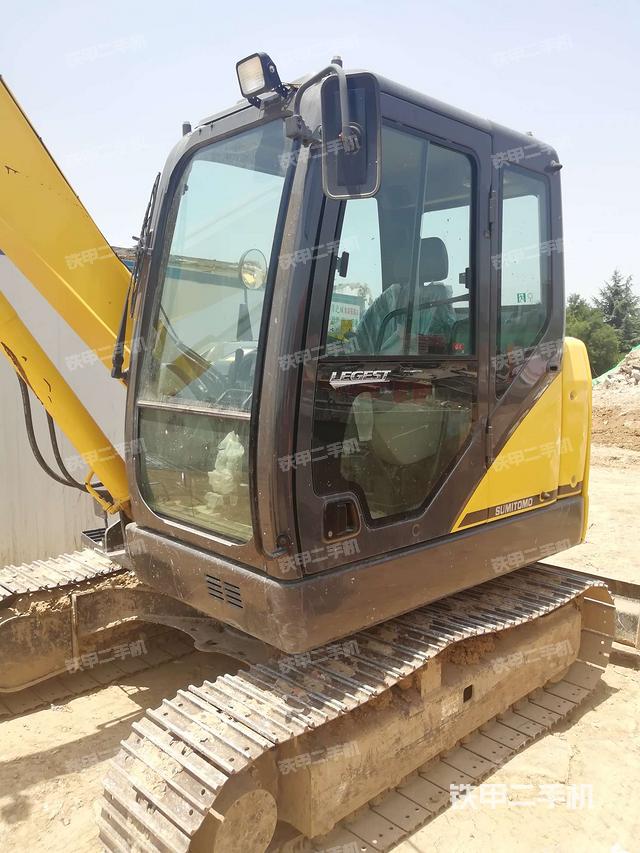  驾驶室正侧（驾驶室部分）