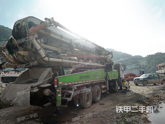 整机右侧(设备外观及核心部件) 整机右侧(设备外观及核心部件)