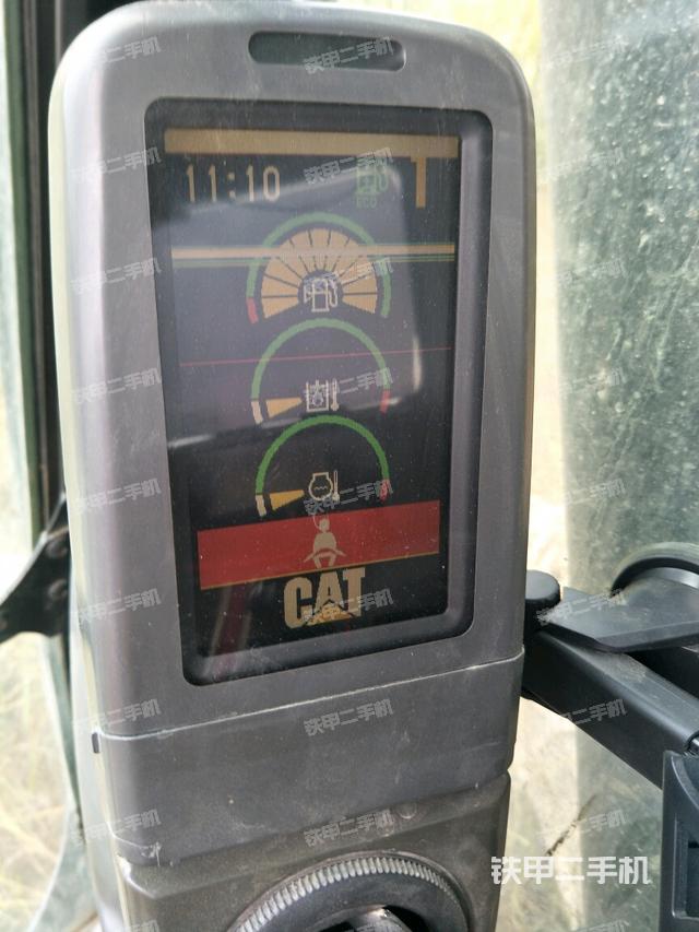 卡特彼勒320d挖掘机