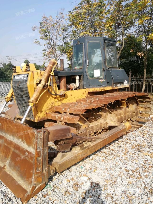 山推sd16l湿地型推土机