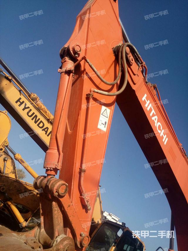 日立zx250k3挖掘机