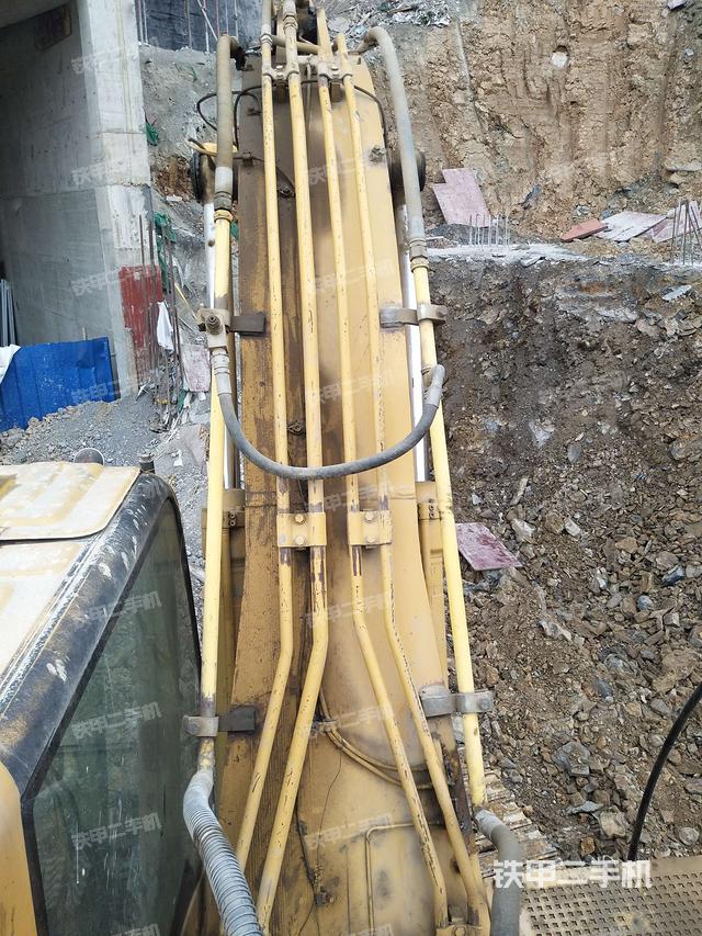 大臂根部 斜视（工作和回转装置）