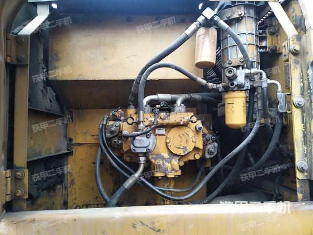 液压泵斜45 右（大件舱室）