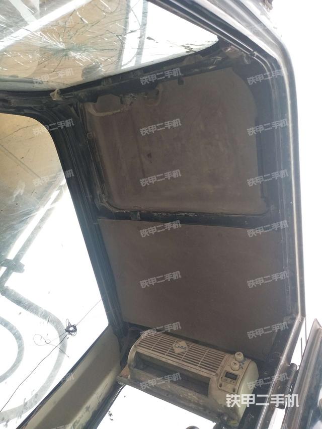 顶棚整体（驾驶室部分）