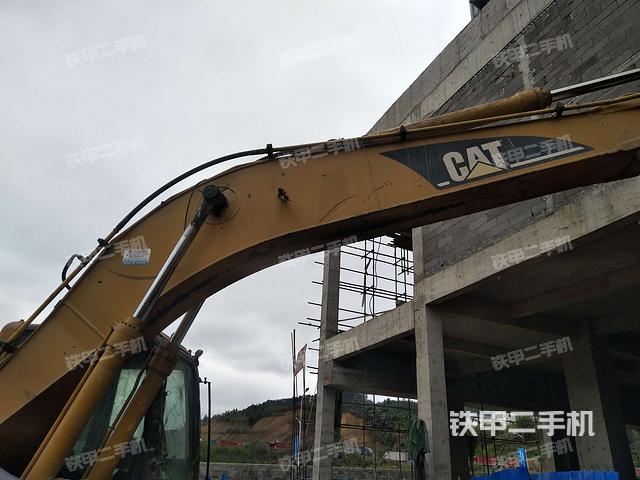 大臂整体 右侧（工作和回转装置）