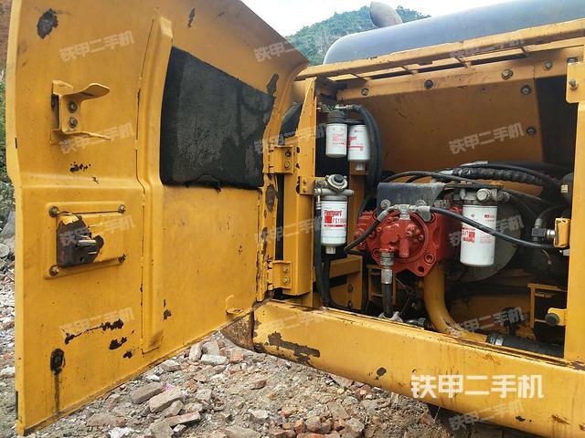 液压泵室（大件舱室）