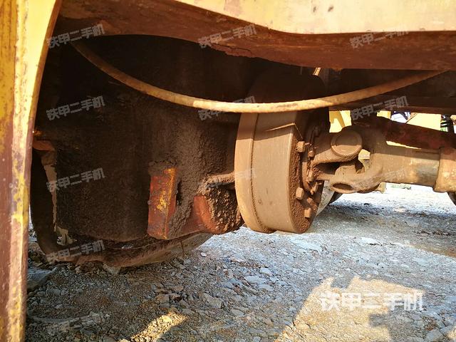 铲斗油缸侧面（工作装置）