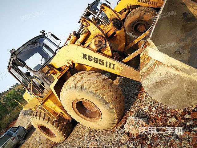 右前45°（整机外观）