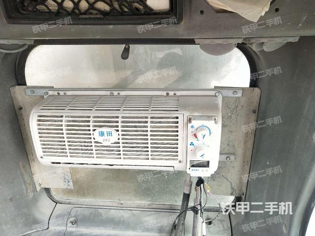 后窗玻璃角标（驾驶室部分）