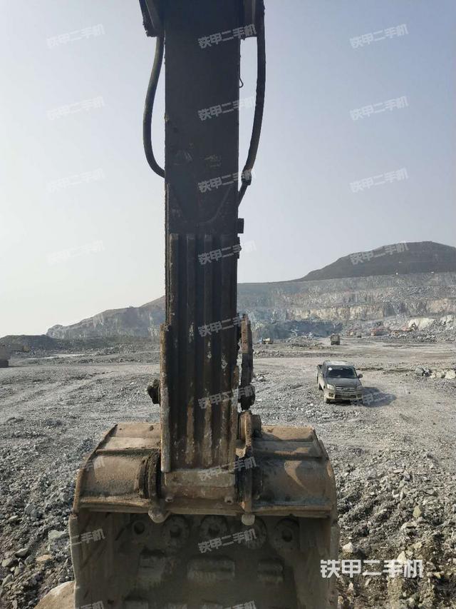 小臂整体右前（工作和回转装置）