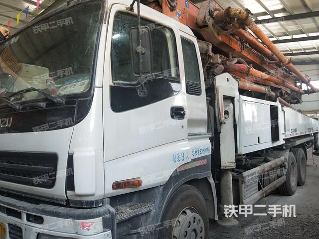 中联重科ZLJ5337THB 47X-5RZ泵车