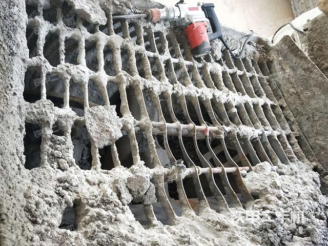 料斗/出料口（工作装置）