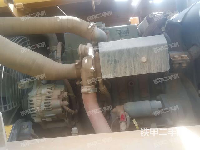 发动机室(上车部件) 发动机室(上车部件)