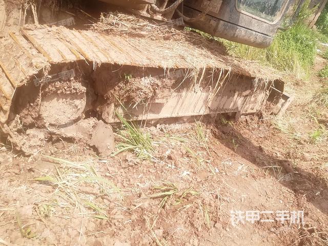 左侧履带整体 (行走机构) 左侧履带整体 (行走机构)