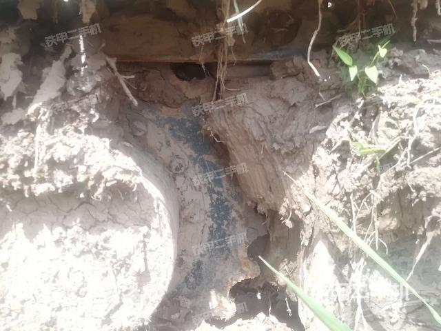 左驱动轮(行走机构) 左驱动轮(行走机构)