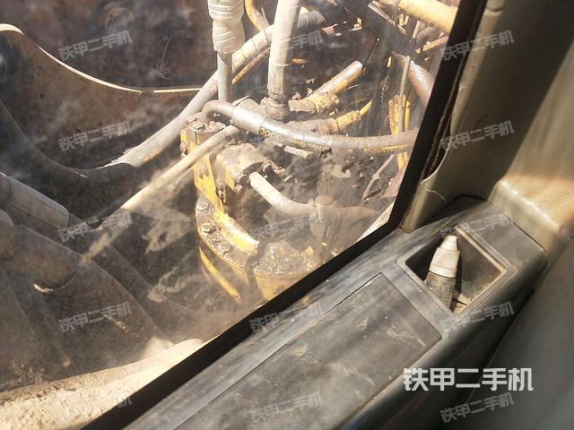后窗玻璃角标(驾驶室部分) 后窗玻璃角标(驾驶室部分)