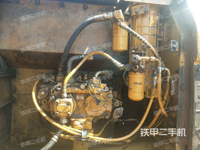 液压泵斜45 右(大件舱室) 液压泵斜45 右(大件舱室)