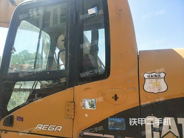 驾驶室正侧(驾驶室部分) 驾驶室正侧(驾驶室部分)