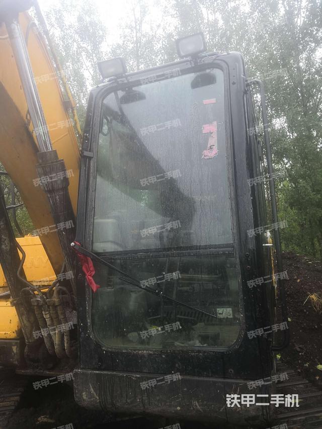 驾驶室左前45度（驾驶室部分）