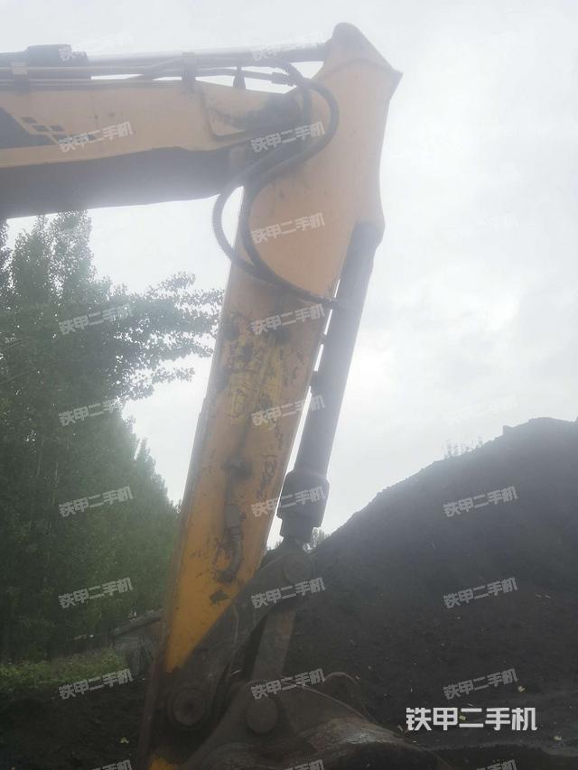 小臂整体右前（工作和回转装置）