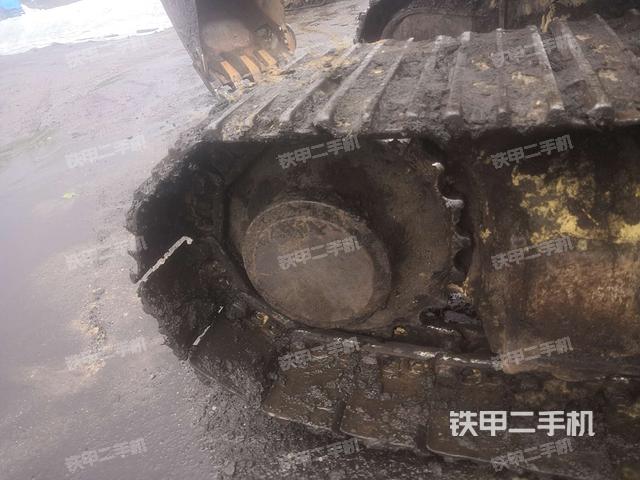 右驱动轮（行走机构）