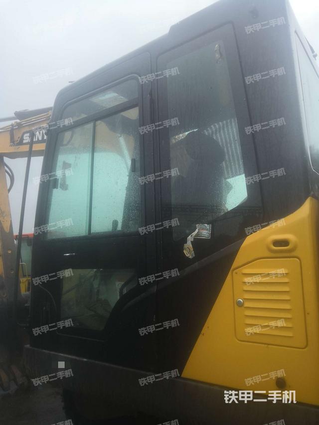 驾驶室正侧（驾驶室部分）