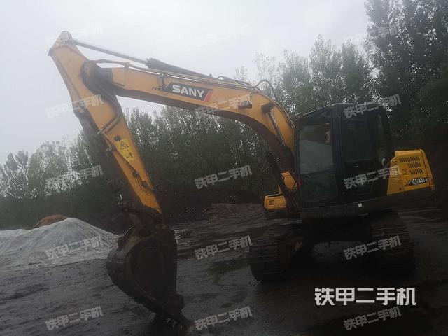 三一重工SY135C-9挖掘机