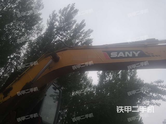 大臂整体 右侧（工作和回转装置）