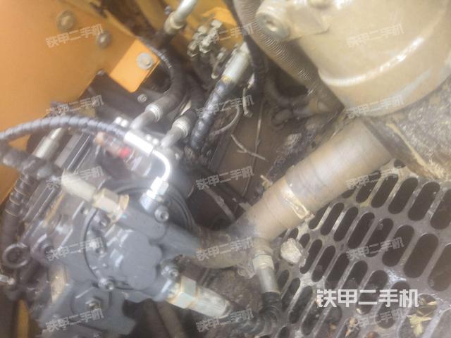 液压泵斜45 右（大件舱室）