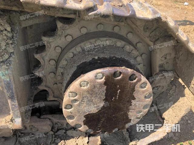 左侧履带整体 （行走机构）