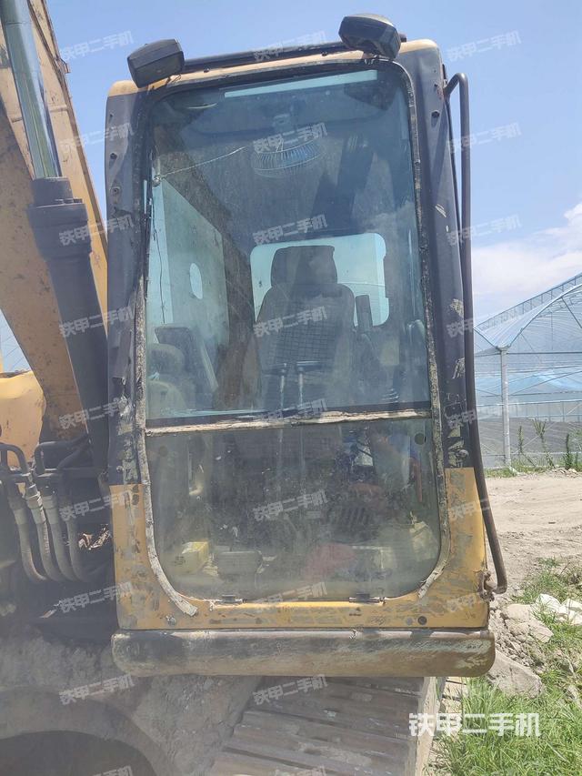 驾驶室正侧（驾驶室部分）