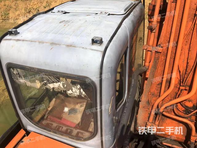 驾驶室顶部俯视（上车部件）