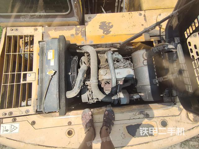 发动机室（上车部件）