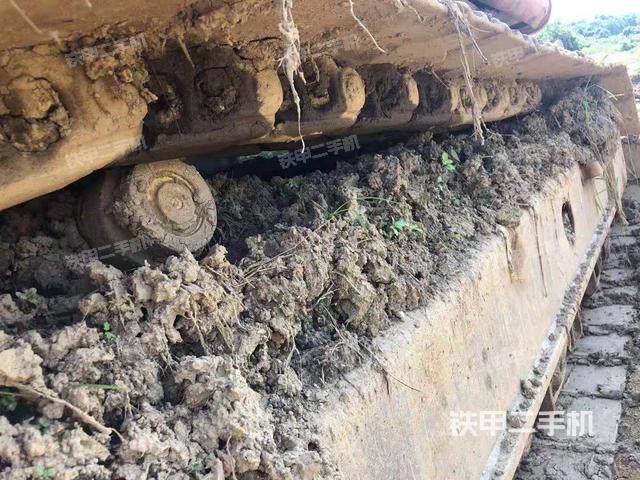 左侧行走马达盖板（行走机构）