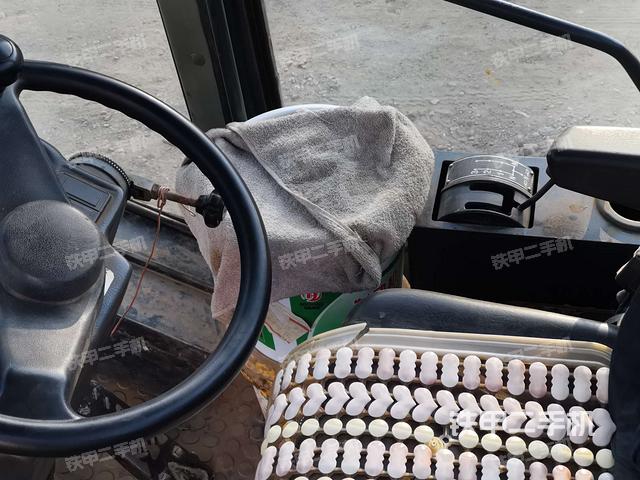 驾驶室内部（驾驶室/操作室）