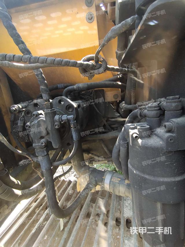 液压泵斜45 右（大件舱室）